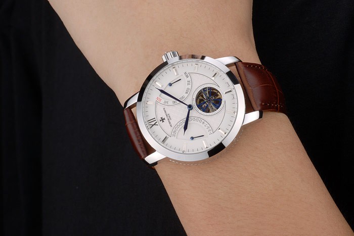 Vacheron Constantin Luxury Leather Watch 80228 - Image 2