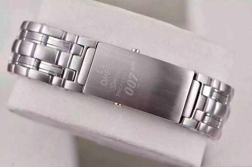 James Bond 50th anniversary Omega Watches Replica - Image 5