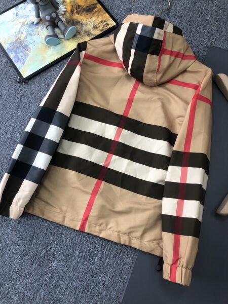 Replica Burberry 40788 Fashion Jackets Replica Burberry 40788 Fashion Jackets