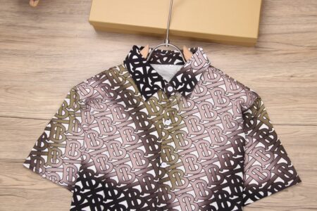 Replica Burberry 47182 Men Fashion Shirt Replica Burberry 47182 Men Fashion Shirt
