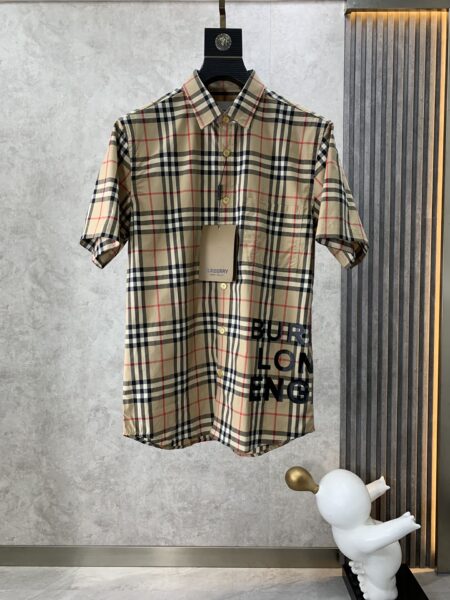 Replica Burberry 18606 Men Fashion Shirt 2
