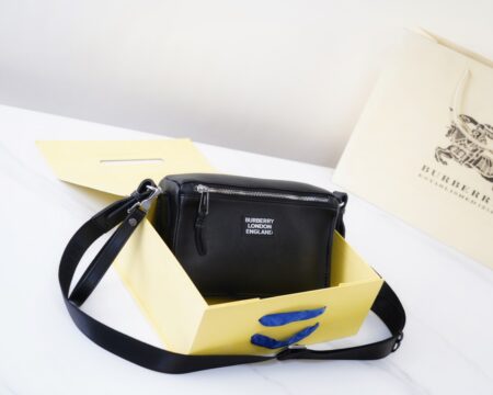 Replica Burberry 109067 Fashion Bag Replica Burberry 109067 Fashion Bag