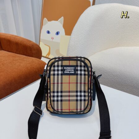 Replica Burberry 232 Unisex Fashion Bag 2