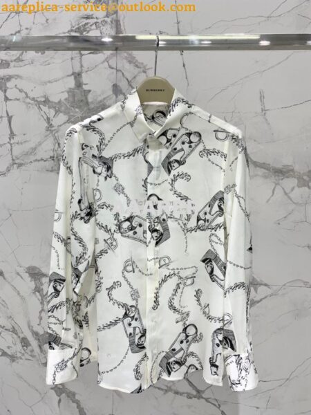 Replica Burberry 2024 New Collection Chic Chain Silk Shirt in Monochrome Print 2 Replica Burberry 2024 New Collection Chic Chain Silk Shirt in Monochrome Print 2
